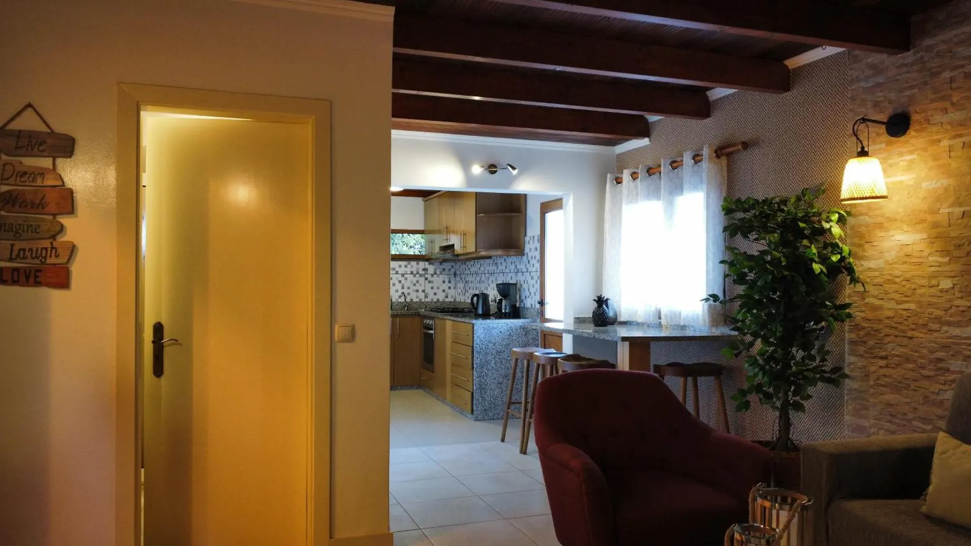 Fantatic Holiday House Ponta Delgada  Holiday home Ponta Delgada (Madeira)