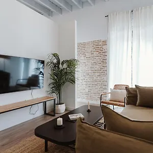 O&l Punonrostro Bright Minimalist Appartement Sevilla